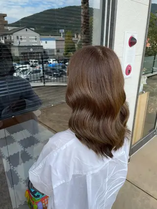 ロング カラー 鵜飼 真伍のヘアスタイル