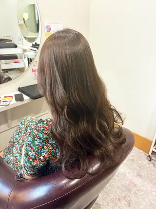 ロング カラー 齋藤 ゆずのヘアスタイル