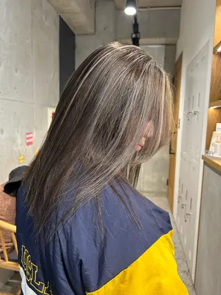 ミディアム 🍎ブリーチカラー 🍎KUREA🍎のヘアスタイル