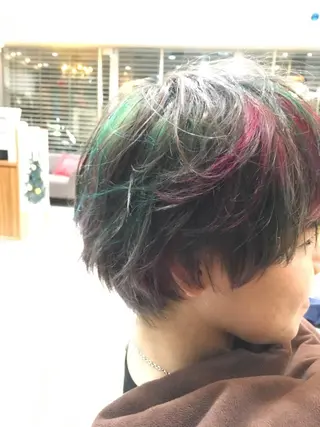 ショート カラー 白髪ぼかしハイライト 柳川拓哉のヘアスタイル
