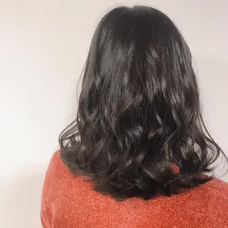 ミディアム 野坂 梨乃のヘアスタイル