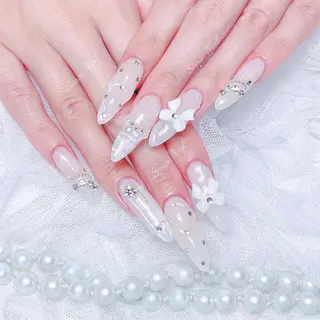 ネイル Queenie 🦋のネイルデザイン