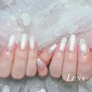 ネイル 🦋 Queenieのネイルデザイン