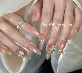 ネイル Pure&Rich Nailのネイルデザイン