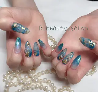 ネイル R.beauty サロンのネイルデザイン