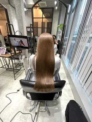 ロング 🌈外国風ハイライト こうたろうのヘアスタイル