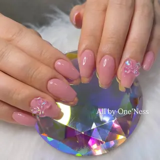 ネイル One’Ness Nana🤍のネイルデザイン