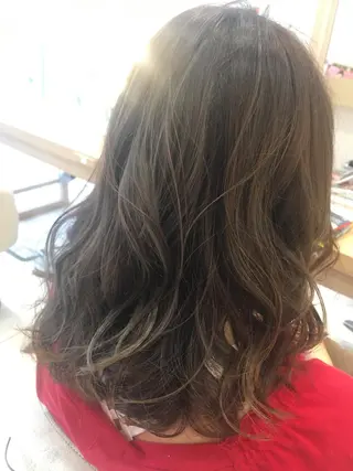 ミディアム カラー 小田原NO1 美容師 飯田飛翔のヘアスタイル
