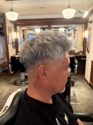 ショート Hiroto (フェードカット)のヘアスタイル