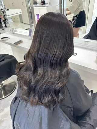 ロング カラー ヘアアレンジ 🎀RIN🎀 縮毛矯正🩶暗髪のヘアスタイル
