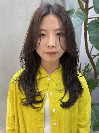 ロング カラー 谷町/Le'a /竹原しおなのヘアスタイル