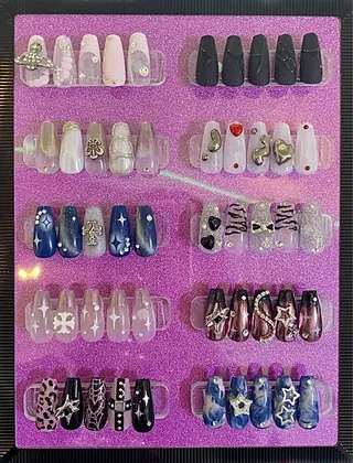 ネイル VENUS BELT AYAKAのネイルデザイン