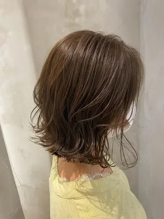 ミディアム カラー パーマ ヘアアレンジ 顔周りカット・相談 レイヤーも◎しずくのヘアスタイル