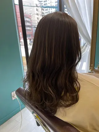 セミロング カラー 末石 智のヘアスタイル