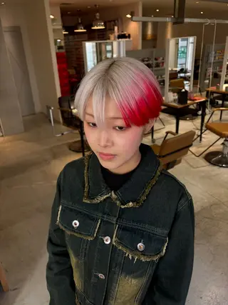 ショート カラー 元地雷系美容師🫶 RYUSEI🐈‍⬛のヘアスタイル