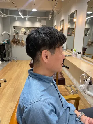 メンズ kana/ ブリーチ/暖色のヘアスタイル