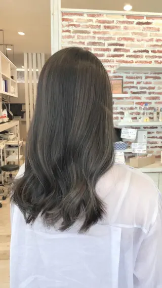 ロング カラー 東恩納 誠のヘアスタイル