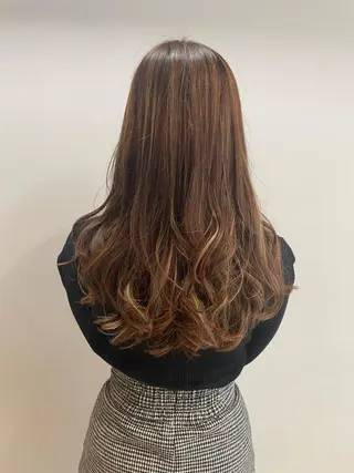 ロング パーマ 髪質改善✨透明感カラ ー🌈シエルブルーのヘアスタイル