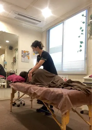 KIROS所属・下地 若菜のエステ・リラクイメージ