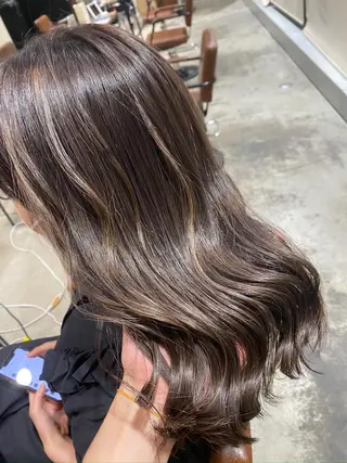 カラー 顔まわりの神様✨ 透明感カラー藤嶋秀幸のヘアスタイル