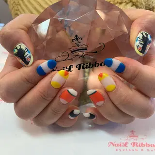 ネイル ネイルリボン 受付スタッフのネイルデザイン