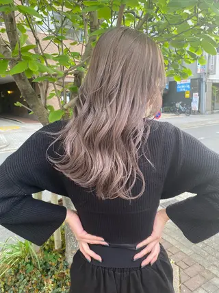 ロング ﾊｲﾗｲﾄ/ﾚｲﾔｰ ｶｯﾄ/大嶽謙のヘアスタイル