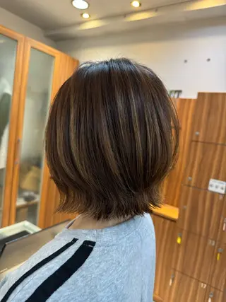 ショート 髪質改善×白髪ぼかし 美容師✂️武澤龍賀のヘアスタイル