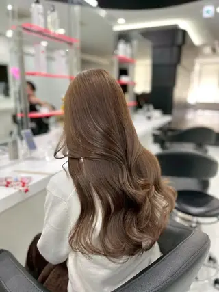 カラー ブリーチなし🥣🤍 ベージュ♡表参道のヘアスタイル