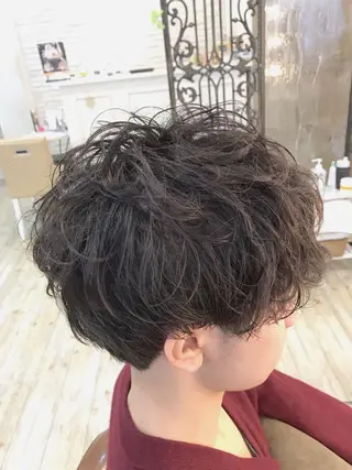 ショート パーマ メンズ 小倉 聖也のヘアスタイル