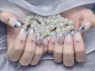 ネイル Hanya 🌈のネイルデザイン