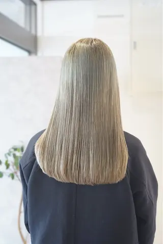 ロング カラー 月100人以上 髪質改善施術｜谷口のヘアスタイル