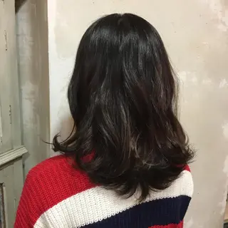 セミロング カラー 井上 日菜乃のヘアスタイル