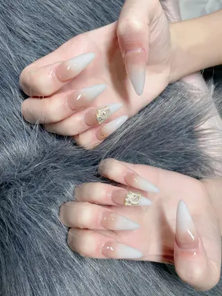 セミロング ネイル 《LB》ラブリエ Nail&eyeのマツエク・マツパデザイン