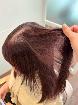 ミディアム カラー 片岡 由依のヘアスタイル