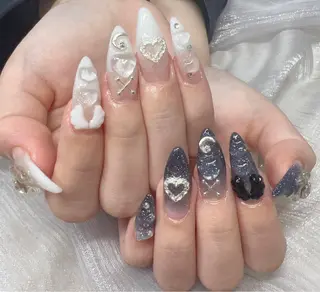 ネイル &ME ネイルサロンのネイルデザイン