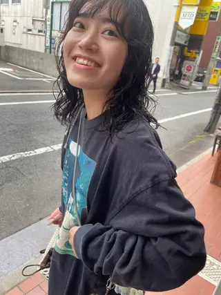 セミロング パーマ さの あやねのヘアスタイル