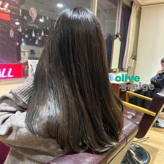 セミロング A. Seoのヘアスタイル
