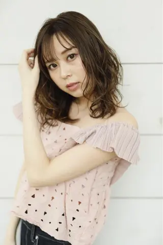 カラー SALOWIN栄 高須大貴のヘアスタイル