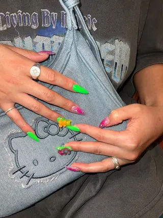 ネイル NAILSTUDIO401所属・ジェルチップ長さだし 専門ネイルサロンのネイルデザイン