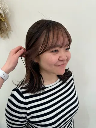 ミディアム カラー ヘアアレンジ タイトボブ個性派カラ ーAKANEのヘアスタイル