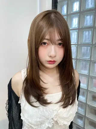 セミロング 🍑暖色／レイヤー／ 真希🎀のヘアスタイル