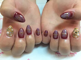 ネイル ネイルリボン 受付スタッフのネイルデザイン