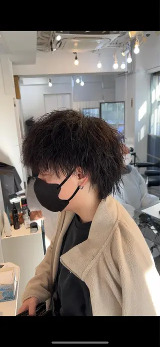 ミディアム パーマ メンズ メンズ専門店 店長 小柳 裕夢のヘアスタイル