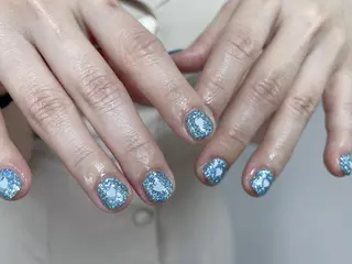 ネイル Shis_🦄shi 韓国風キラキラネイルのネイルデザイン