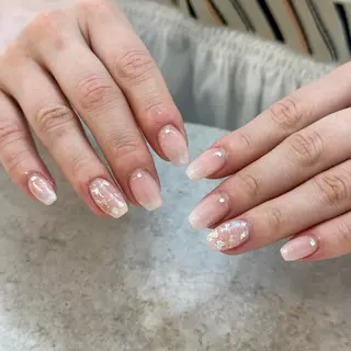 ネイル Elegancia. Hiromiのネイルデザイン