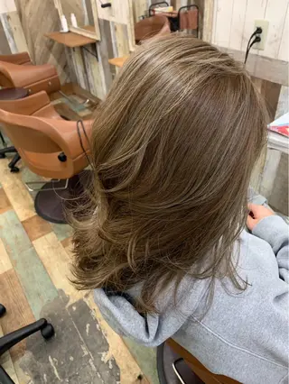 セミロング カラー Hair's RooMのヘアスタイル