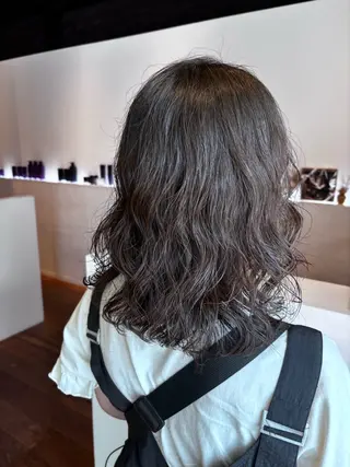 ミディアム パーマ 夏海 大宮美容室のヘアスタイル