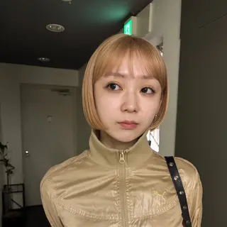 ショート カラー トレンドボブ /ミリヤのヘアスタイル