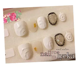 ネイル ﾈｲﾙﾙｰﾑﾘｯｶ 𝐦𝐚𝐲𝐮のネイルデザイン