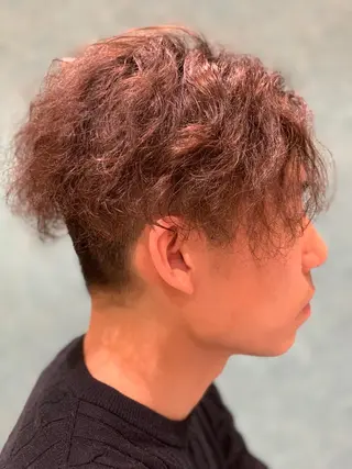 パーマ メンズ 平本 雄馬のヘアスタイル